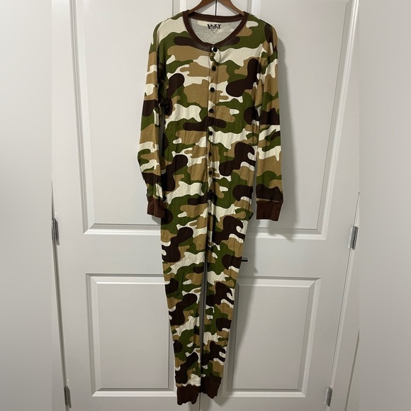 Lazy One deeriere Deer Flapjacks Unisex Adult Pajamas (Green Camo, Large) - Picture 1 of 3